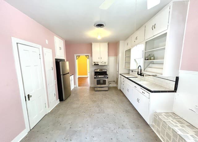1627  Schley Ave, San Antonio, TX 78210 — photo 11