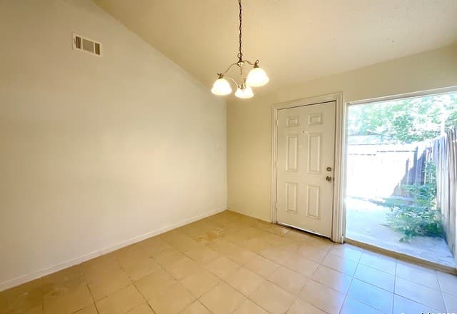 7237  Glen Bay, San Antonio, TX 78239 — photo 12
