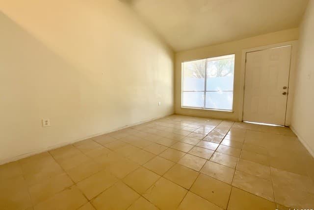 7237  Glen Bay, San Antonio, TX 78239 — photo 3