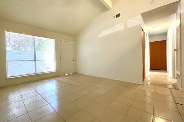7237  Glen Bay, San Antonio, TX 78239 — photo 4