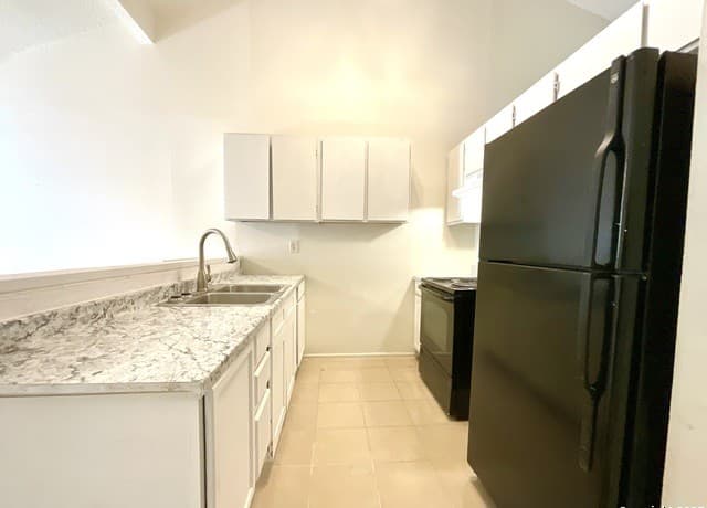 7237  Glen Bay, San Antonio, TX 78239 — photo 7