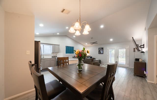 4726  Crested Grv, San Antonio, TX 78217 — photo 11