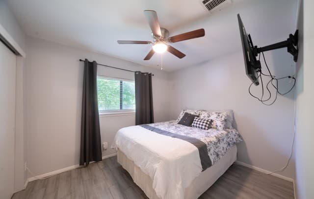 4726  Crested Grv, San Antonio, TX 78217 — photo 15