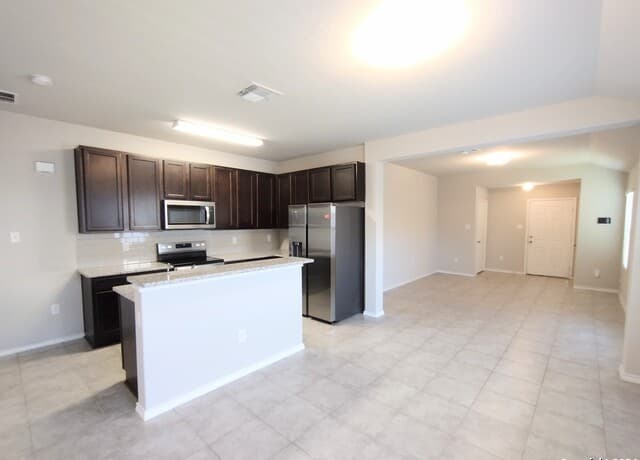 2024  Cassiopeia Bnd, San Antonio, TX 78245 — photo 10