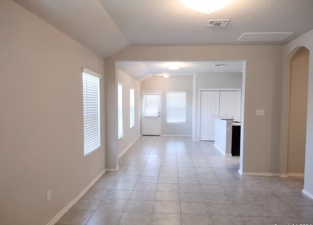 2024  Cassiopeia Bnd, San Antonio, TX 78245 — photo 3