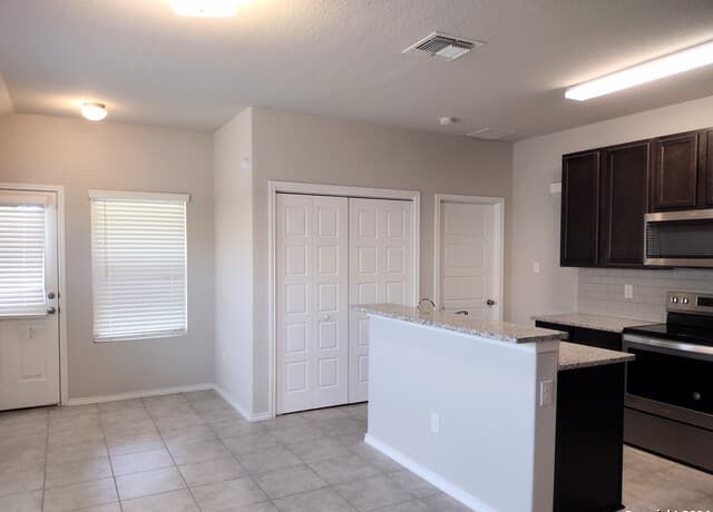 2024  Cassiopeia Bnd, San Antonio, TX 78245 — photo 6