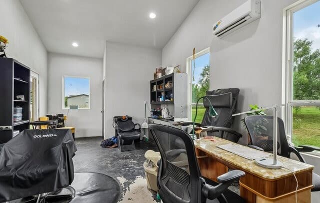 1213  County Road 1670, Moore, TX 78057 — photo 16