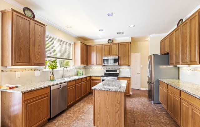 8506  Raton Way, Helotes, TX 78023 — photo 10