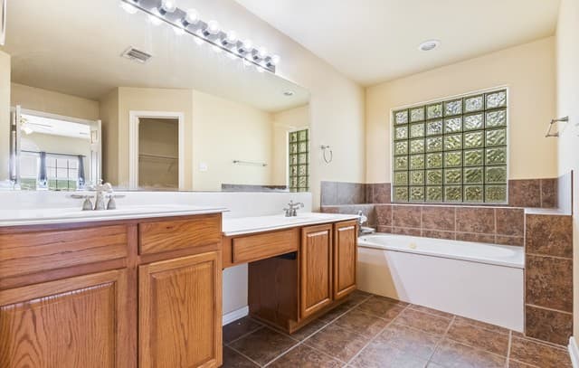 8506  Raton Way, Helotes, TX 78023 — photo 15