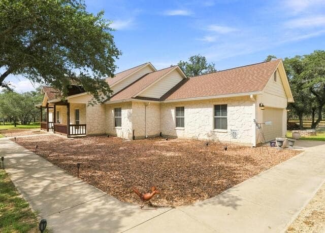 316  Governors Dr, Floresville, TX 78114 — photo 5