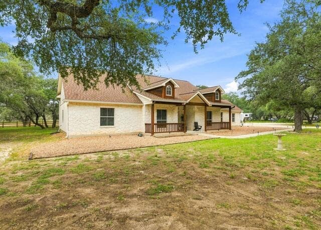 316  Governors Dr, Floresville, TX 78114 — photo 9