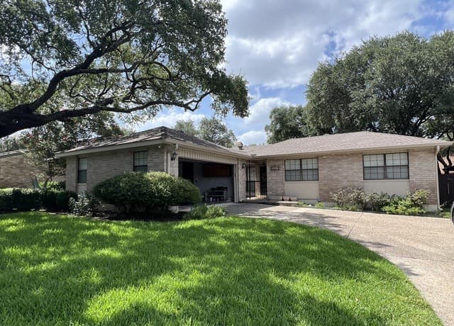 4307  Shavano Woods St, San Antonio, TX 78249 — photo 2