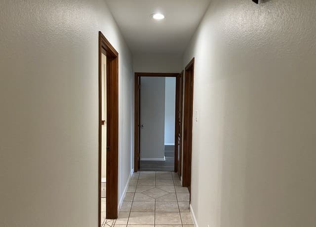 4307  Shavano Woods St, San Antonio, TX 78249 — photo 7