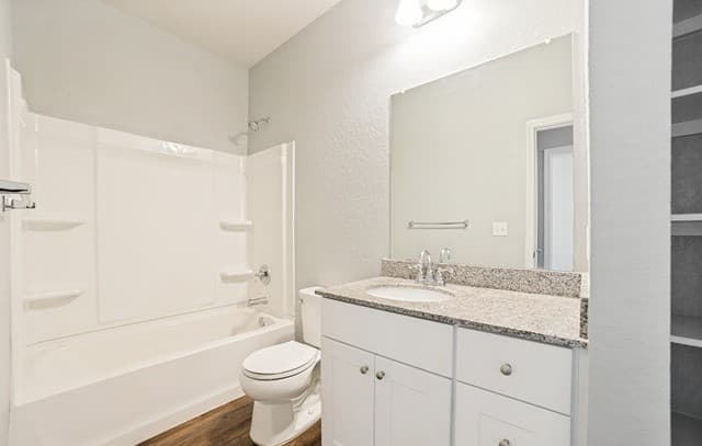 6831  Freedom Hls, San Antonio, TX 78242 — photo 16