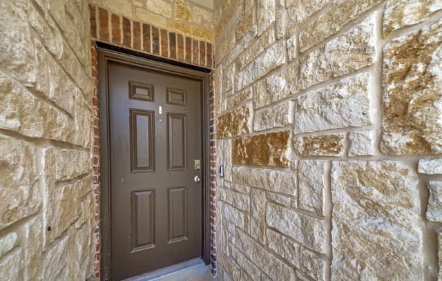 6831  Freedom Hls, San Antonio, TX 78242 — photo 3