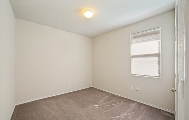 6831  Freedom Hls, San Antonio, TX 78242 — photo 8