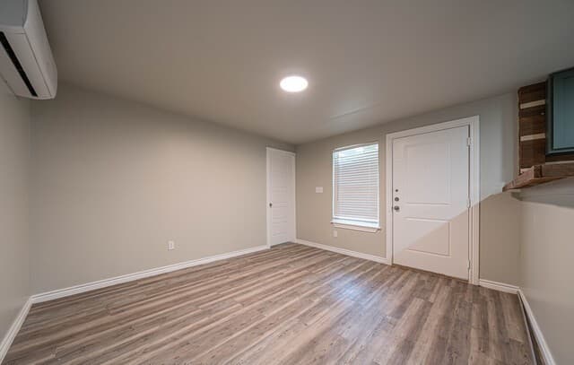 8579  Whartons Dock, Bandera, TX 78003 — photo 8