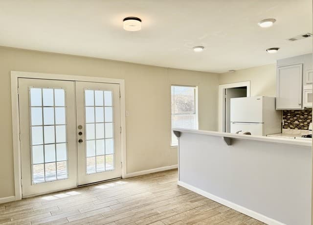 7050  Coral Tree Ln, San Antonio, TX 78227 — photo 10