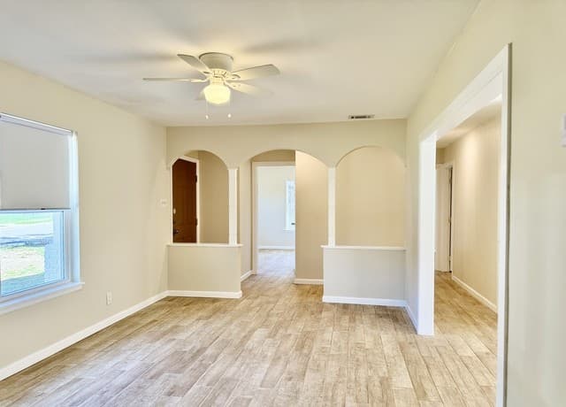 7050  Coral Tree Ln, San Antonio, TX 78227 — photo 3