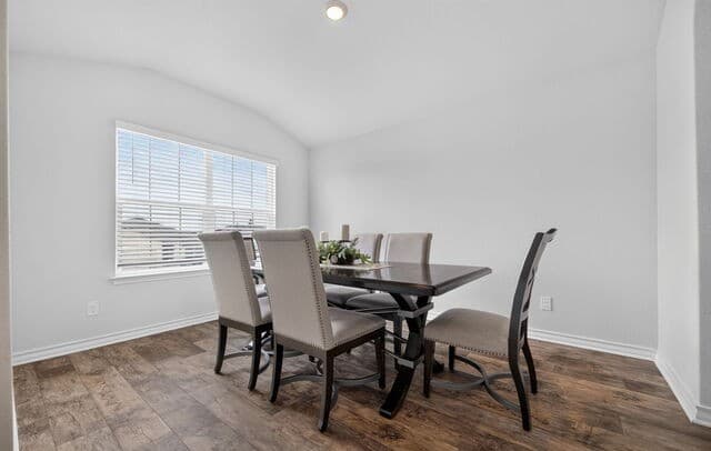 6535  Encore Oaks, San Antonio, TX 78252 — photo 3