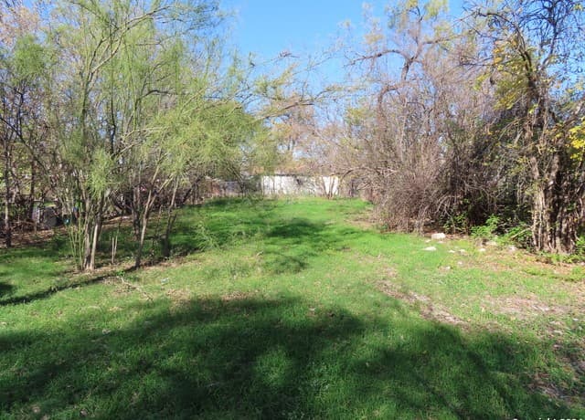 4015 W Salinas, San Antonio, TX 78207 — photo 2