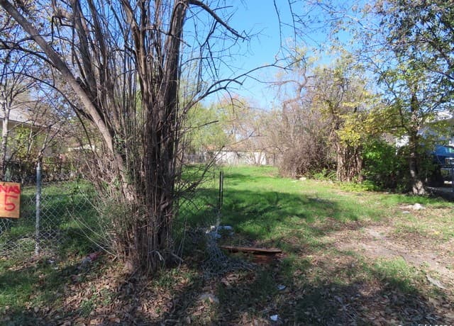 4015 W Salinas, San Antonio, TX 78207 — photo 5