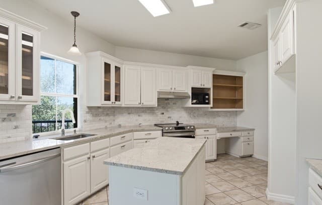 1707  Alpine Cir, San Antonio, TX 78248 — photo 10