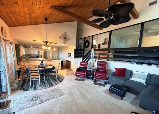 1135  Lakebreeze Dr, Canyon Lake, TX 78133 — photo 10