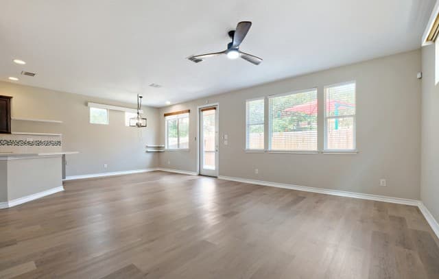 21719  Andrews Gdn, San Antonio, TX 78258 — photo 4