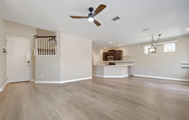 21719  Andrews Gdn, San Antonio, TX 78258 — photo 5