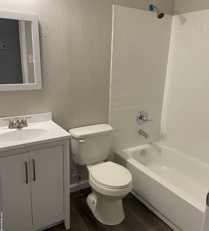 2035  Lyons St, San Antonio, TX 78207 — photo 11