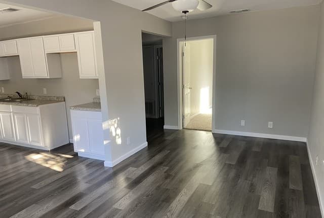 2035  Lyons St, San Antonio, TX 78207 — photo 6
