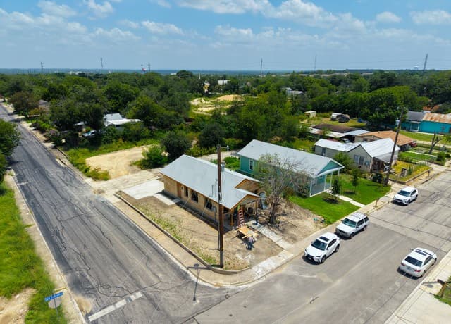 226  San Salvador, San Antonio, TX 78210 — photo 16