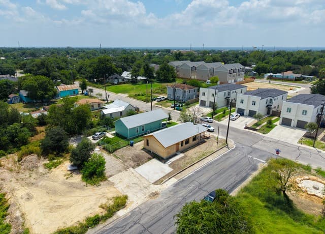 226  San Salvador, San Antonio, TX 78210 — photo 18