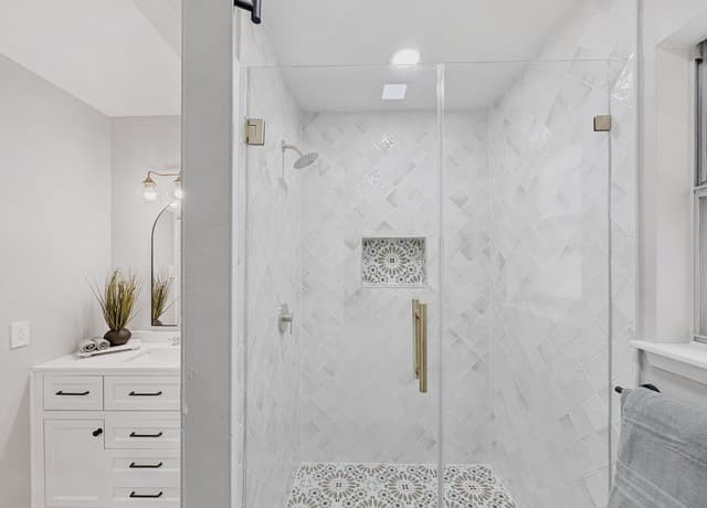 8615  Norwich Drive, San Antonio, TX 78217 — photo 16