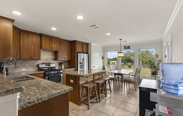 294  Mustang Pass, Bandera, TX 78003 — photo 17