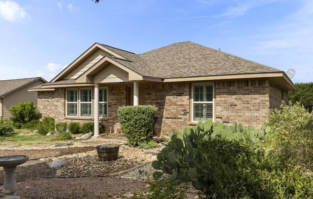 294  Mustang Pass, Bandera, TX 78003 — photo 6