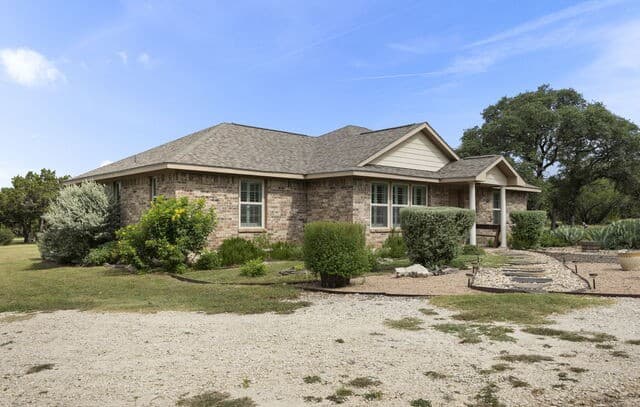 294  Mustang Pass, Bandera, TX 78003 — photo 8