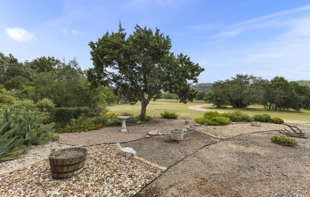 294  Mustang Pass, Bandera, TX 78003 — photo 9