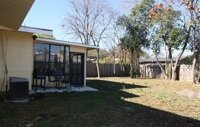 463  Sandalwood Ln, San Antonio, TX 78216 — photo 22