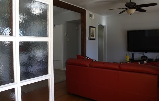 463  Sandalwood Ln, San Antonio, TX 78216 — photo 3