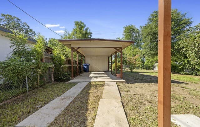 331 W Academy, San Antonio, TX 78226 — photo 25