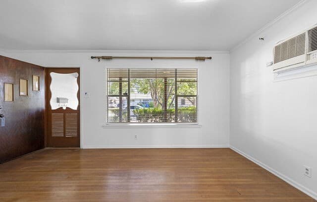 331 W Academy, San Antonio, TX 78226 — photo 8