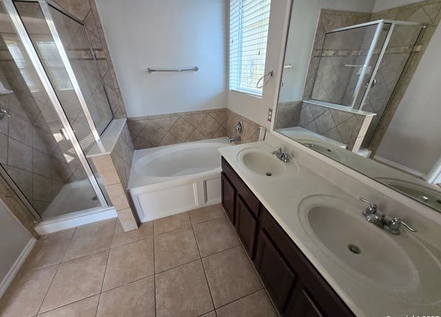 225  Country Vale, Cibolo, TX 78108 — photo 9