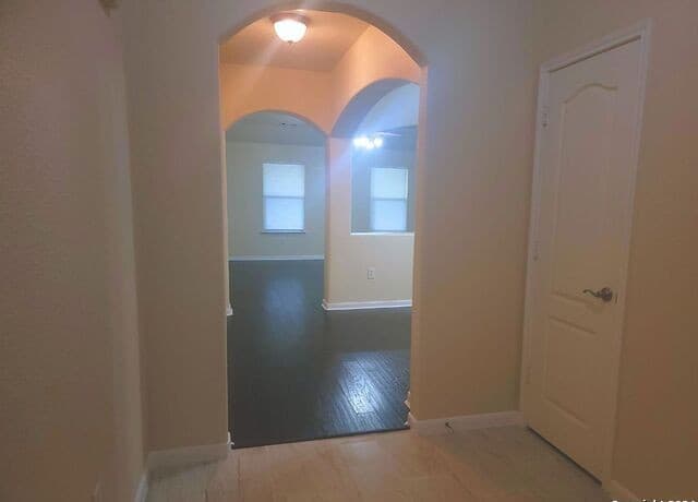 12610  Course View Dr, San Antonio, TX 78221 — photo 2