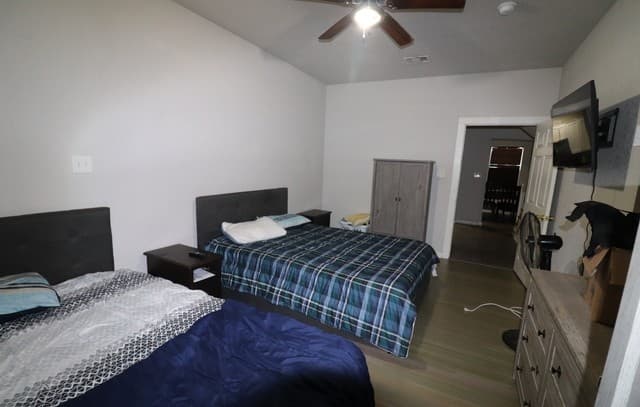 2735 E Houston St, San Antonio, TX 78202 — photo 4
