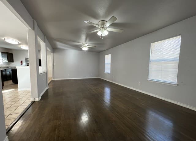 3278  Fm 3175, Lytle, TX 78052 — photo 2