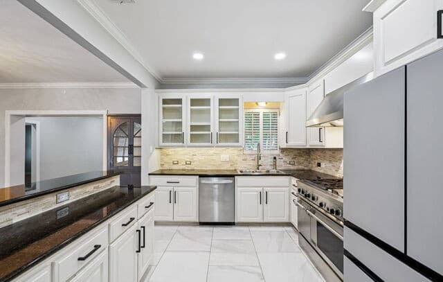 102  Nacogdoches Rd, Alamo Heights, TX 78209 — photo 11