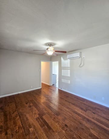 1124  Fenfield, San Antonio, TX 78211 — photo 5