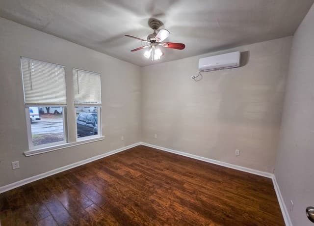 1124  Fenfield, San Antonio, TX 78211 — photo 7